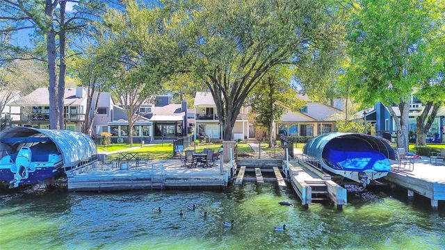 11711 Twain Drive, Montgomery, TX 77356