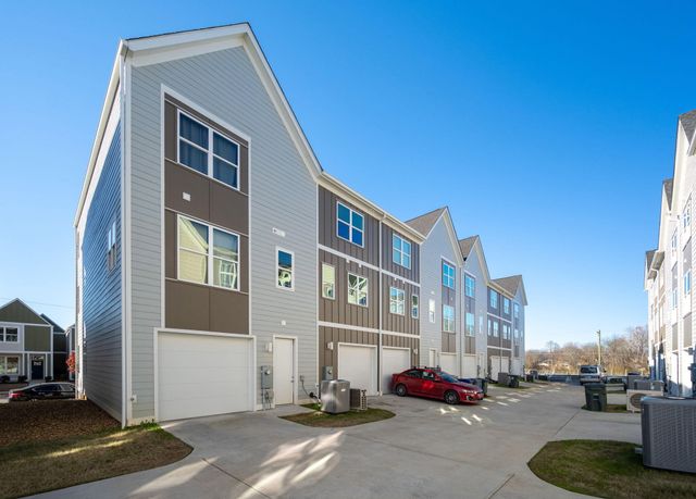 2341 E 18th Street, Chattanooga, TN 37404