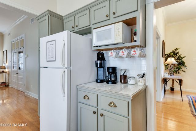 105 Washington Street, Breaux Bridge, LA 70517