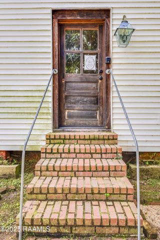 105 Washington Street, Breaux Bridge, LA 70517
