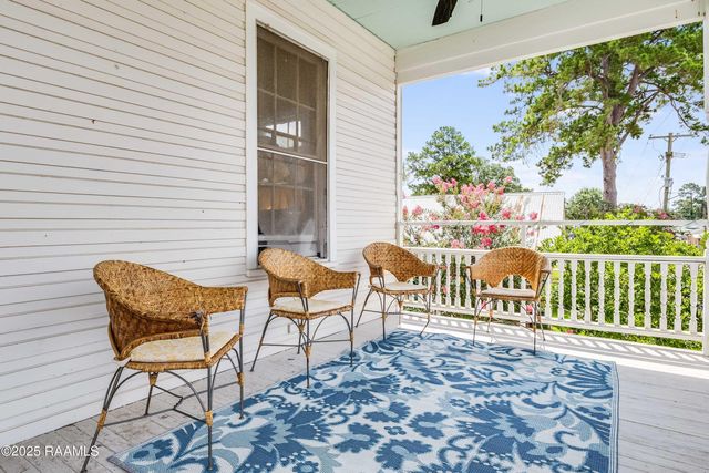 105 Washington Street, Breaux Bridge, LA 70517