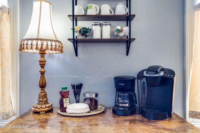 105 Washington Street, Breaux Bridge, LA 70517