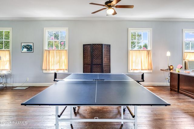 105 Washington Street, Breaux Bridge, LA 70517