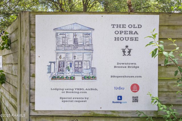 105 Washington Street, Breaux Bridge, LA 70517