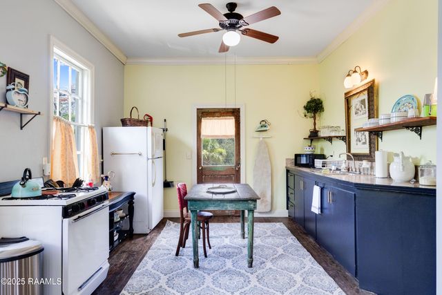 105 Washington Street, Breaux Bridge, LA 70517