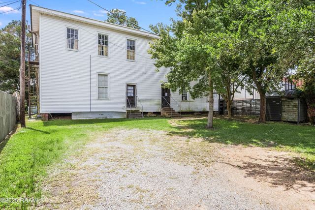 105 Washington Street, Breaux Bridge, LA 70517