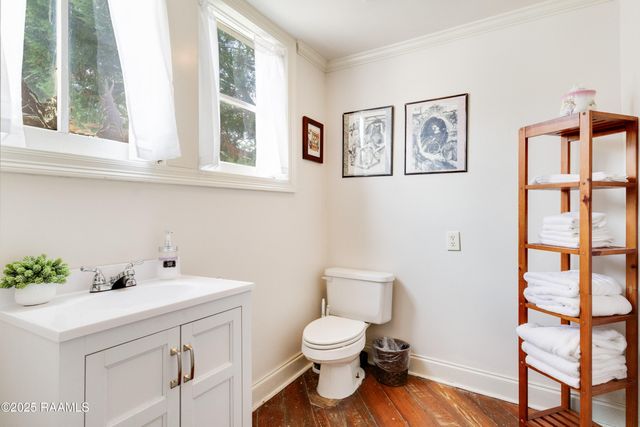 105 Washington Street, Breaux Bridge, LA 70517