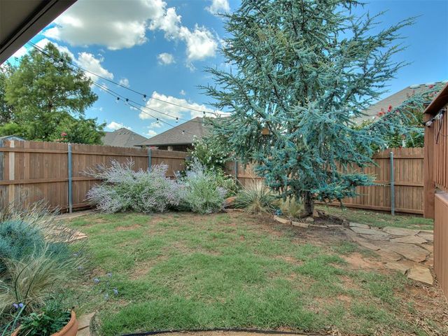 10625 NW 37th Street, Yukon, OK 73099