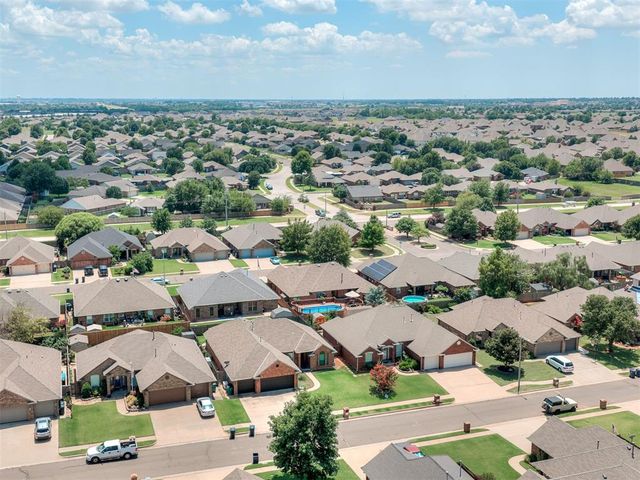 10625 NW 37th Street, Yukon, OK 73099