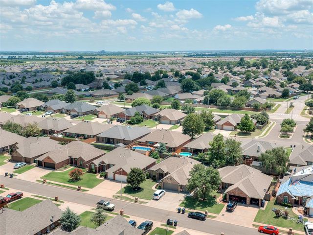10625 NW 37th Street, Yukon, OK 73099