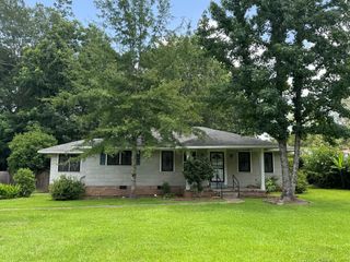 1608 N Jackson, Brookhaven, MS 39601