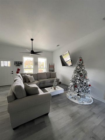 2112 Brooke Lane, Brownwood, TX 76801