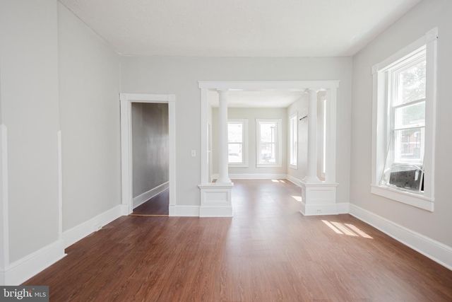 315 S QUEEN ST, Martinsburg, WV 25401