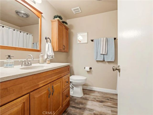 19401 Oak Crossing, Newhall, CA 91321