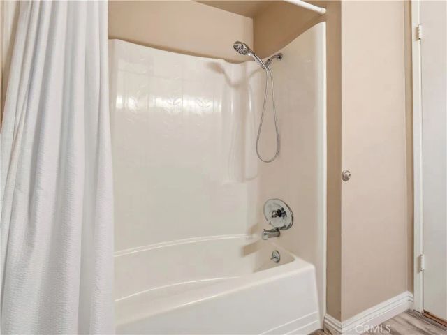 19401 Oak Crossing, Newhall, CA 91321