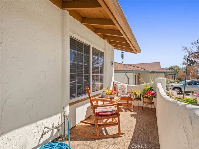 19401 Oak Crossing, Newhall, CA 91321