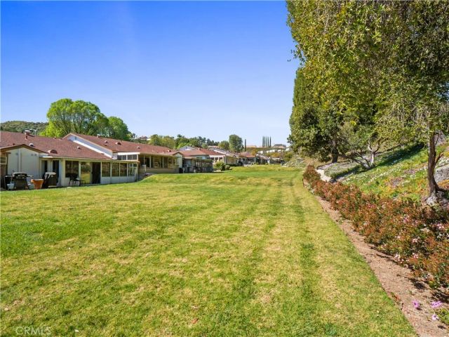 19401 Oak Crossing, Newhall, CA 91321