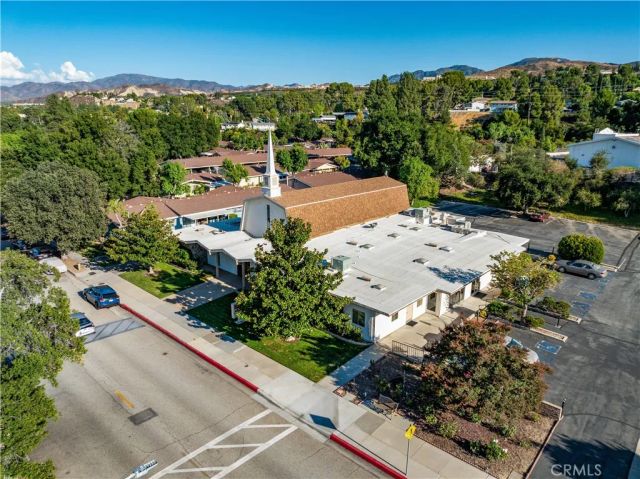 19401 Oak Crossing, Newhall, CA 91321