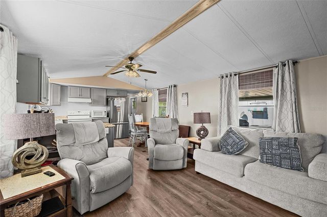 5305 ANTIGUA DRIVE, Zephyrhills, FL 33541