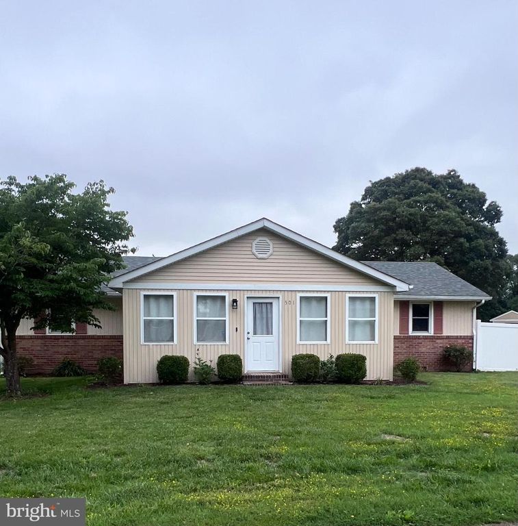 501 CHESTNUT ST, Hebron, MD 21830