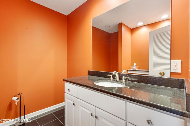 3707 W Bancroft Street, Ottawa Hills, OH 43606