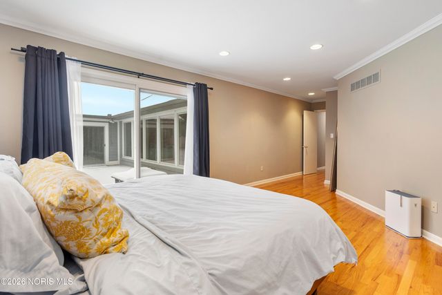 3707 W Bancroft Street, Ottawa Hills, OH 43606