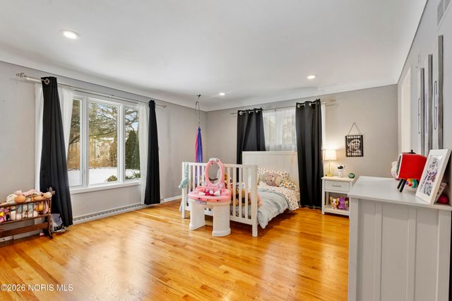 3707 W Bancroft Street, Ottawa Hills, OH 43606