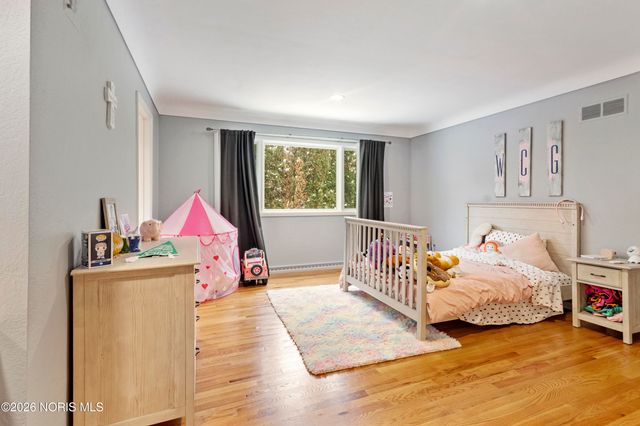 3707 W Bancroft Street, Ottawa Hills, OH 43606