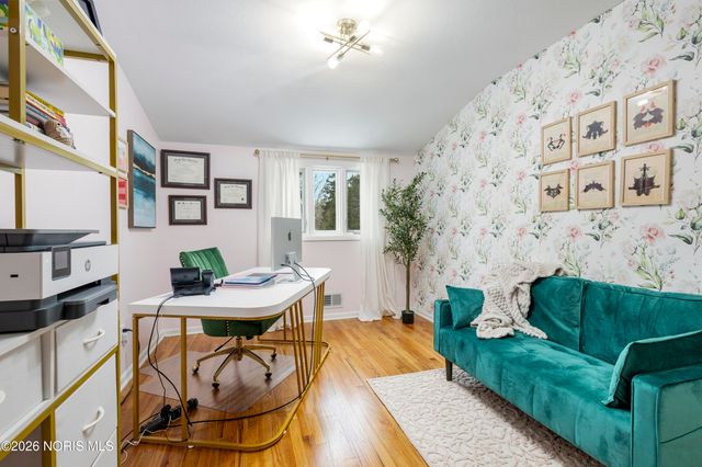 3707 W Bancroft Street, Ottawa Hills, OH 43606