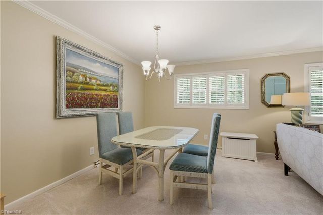 1019 Oakcrest Drive, Reidsville, NC 27320
