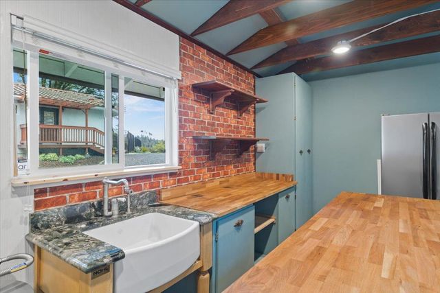 780 Boole Rd, Applegate, CA 95703