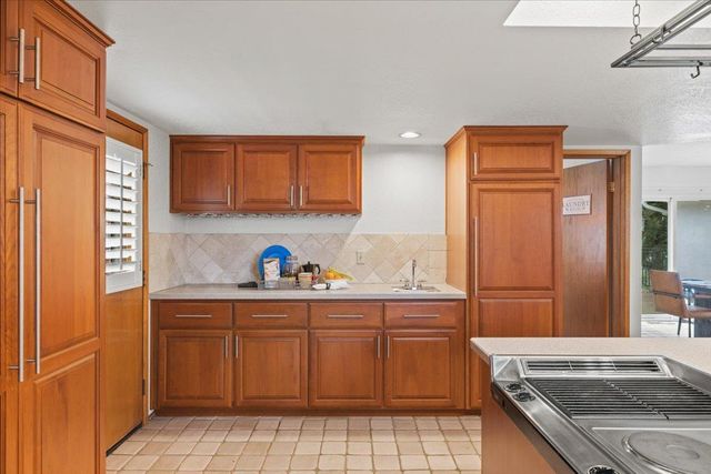 780 Boole Rd, Applegate, CA 95703