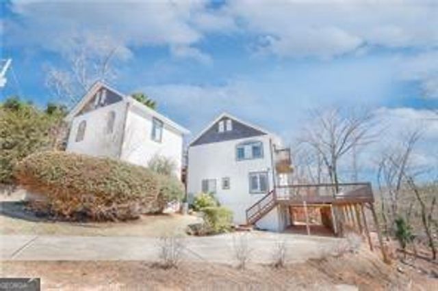 5997 Warpath Road, Flowery Branch, GA 30542