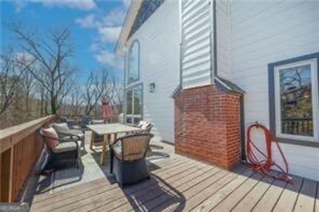 5997 Warpath Road, Flowery Branch, GA 30542