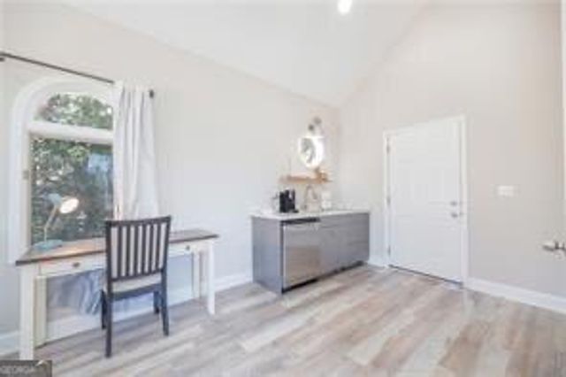 5997 Warpath Road, Flowery Branch, GA 30542