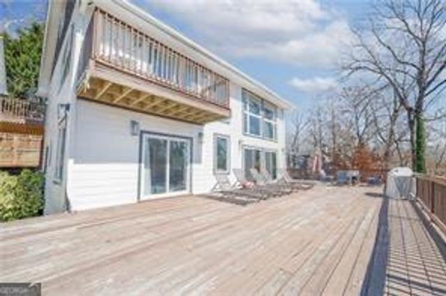 5997 Warpath Road, Flowery Branch, GA 30542