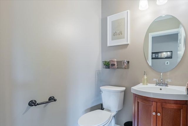 13561 Buck Road, Bloomington, IL 61705