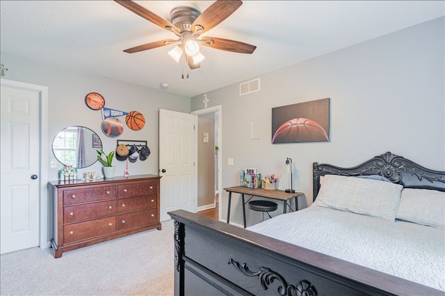 13561 Buck Road, Bloomington, IL 61705