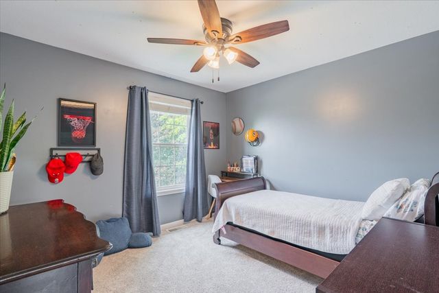 13561 Buck Road, Bloomington, IL 61705