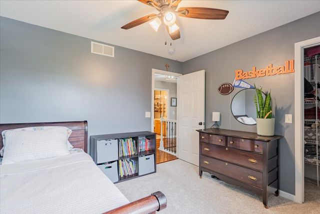 13561 Buck Road, Bloomington, IL 61705