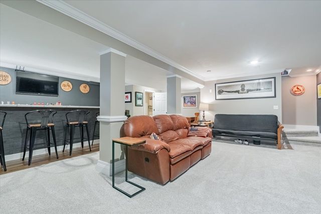 13561 Buck Road, Bloomington, IL 61705