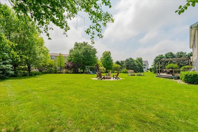 13561 Buck Road, Bloomington, IL 61705