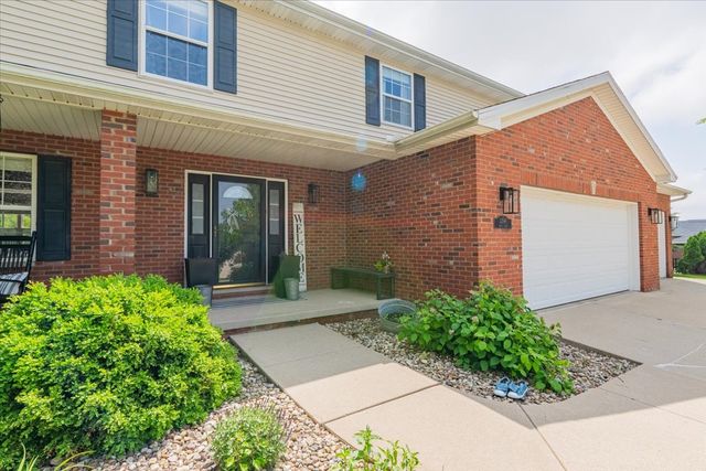 13561 Buck Road, Bloomington, IL 61705