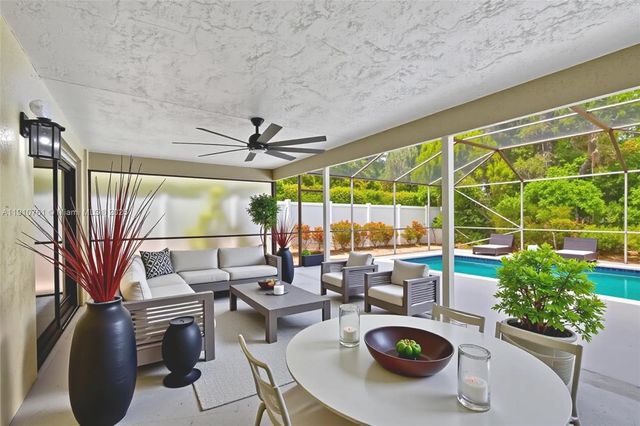 9721 Majestic Way, Boynton Beach, FL 33437