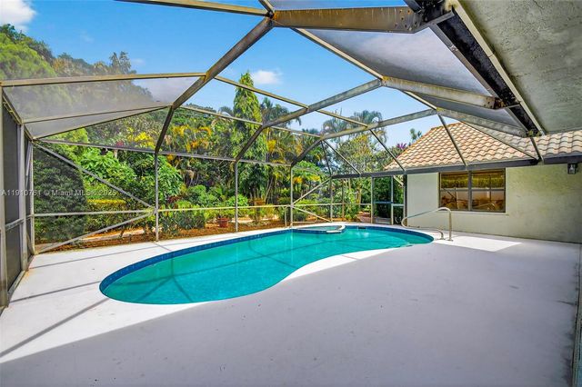 9721 Majestic Way, Boynton Beach, FL 33437