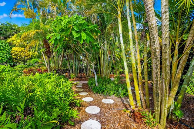 9721 Majestic Way, Boynton Beach, FL 33437