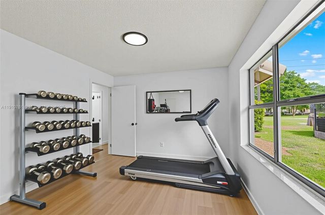 9721 Majestic Way, Boynton Beach, FL 33437