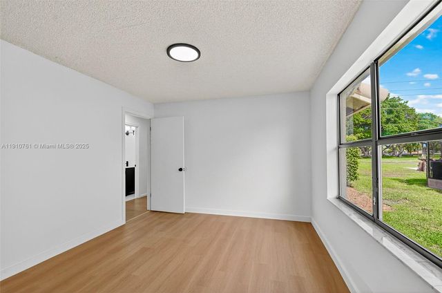 9721 Majestic Way, Boynton Beach, FL 33437