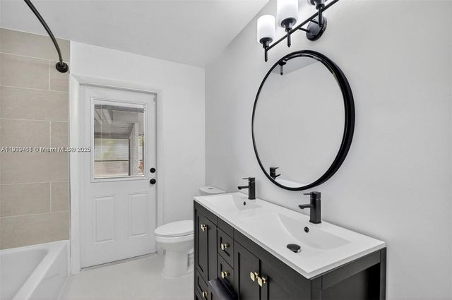 9721 Majestic Way, Boynton Beach, FL 33437