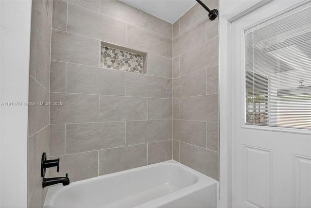 9721 Majestic Way, Boynton Beach, FL 33437